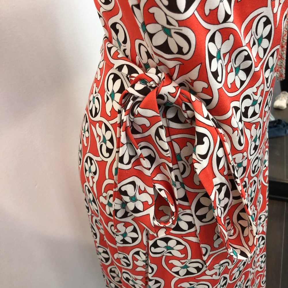 DVF Wrap Tie Dress - Picture 4 of 11